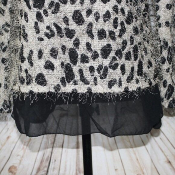 NWT! PB New Collection Blouse Cheetah Print - Picture 4 of 7